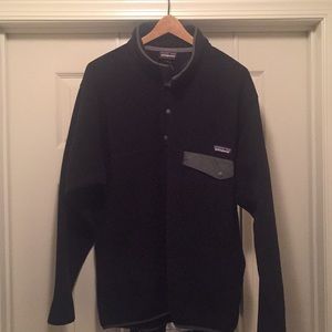 Lg black fleece Patagonia quarter button jacket